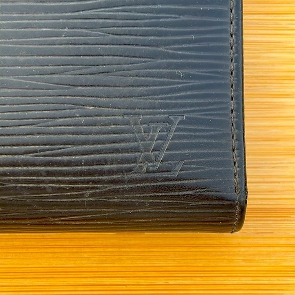 Louis Vuitton Vintage Black Epi Leather Wallet Silver Tone Kiss Lock Luxury - Picture 4 of 16